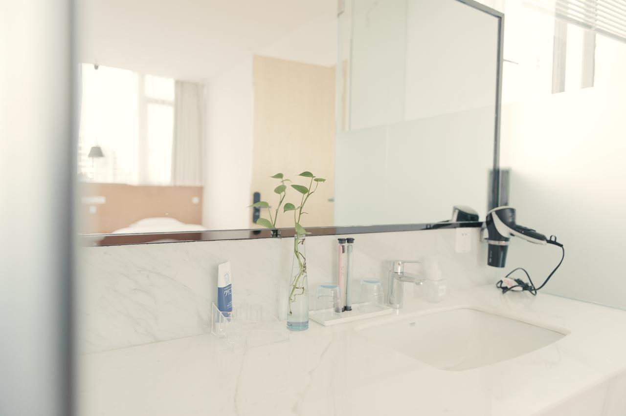 Whitewaltz Apartment Shahepu Luaran gambar